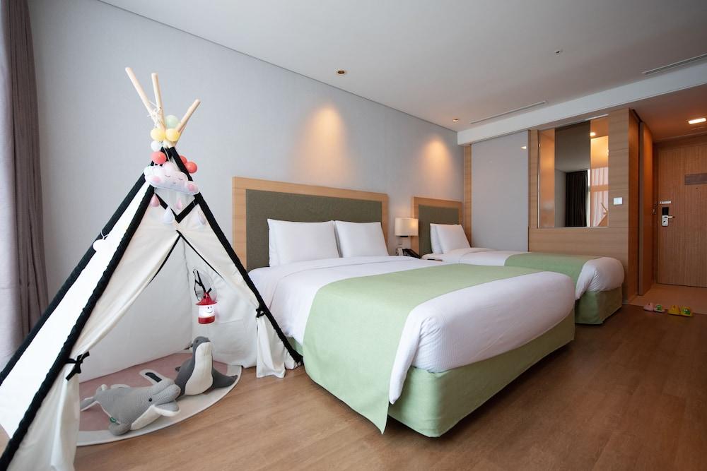 Hidden Bay Hotel Yeosu Esterno foto