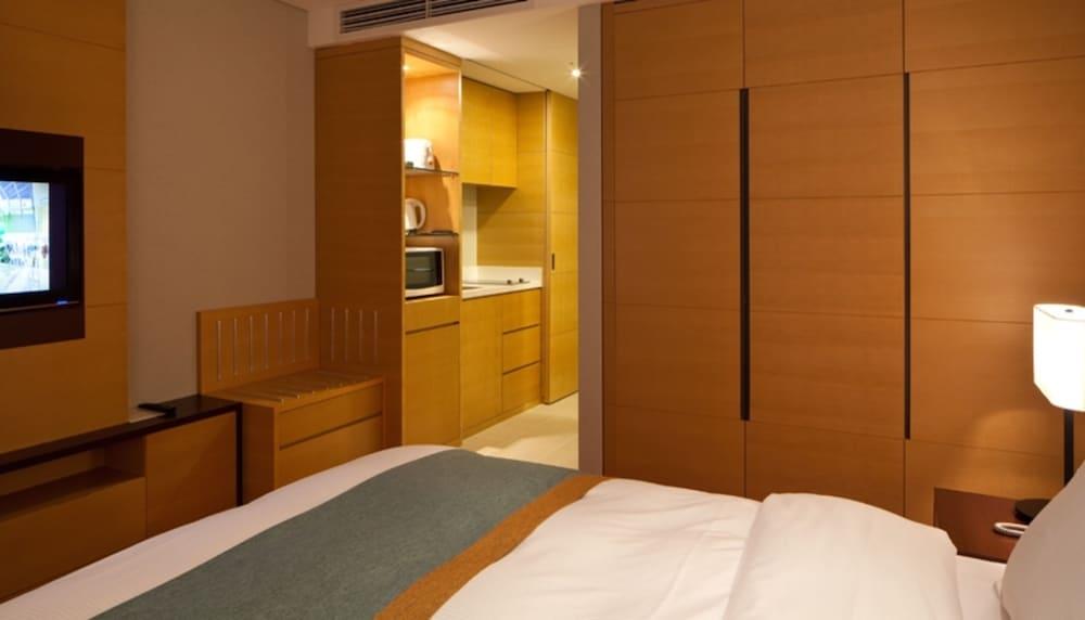 Hidden Bay Hotel Yeosu Esterno foto