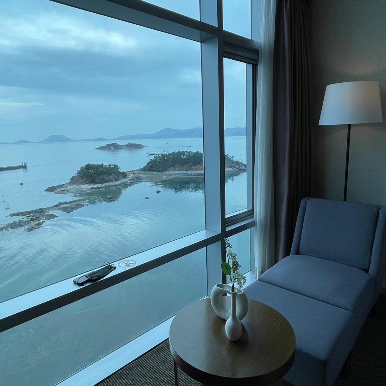 Hidden Bay Hotel Yeosu Esterno foto