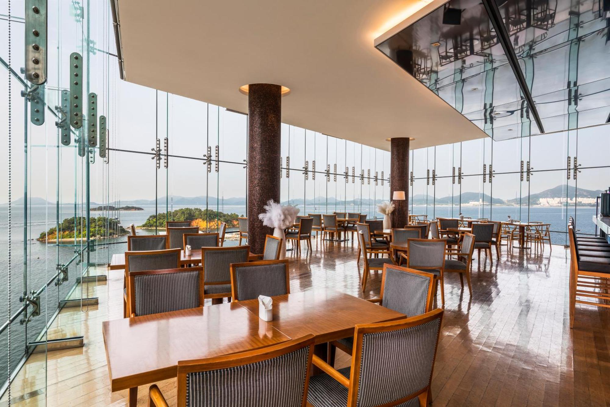 Hidden Bay Hotel Yeosu Esterno foto
