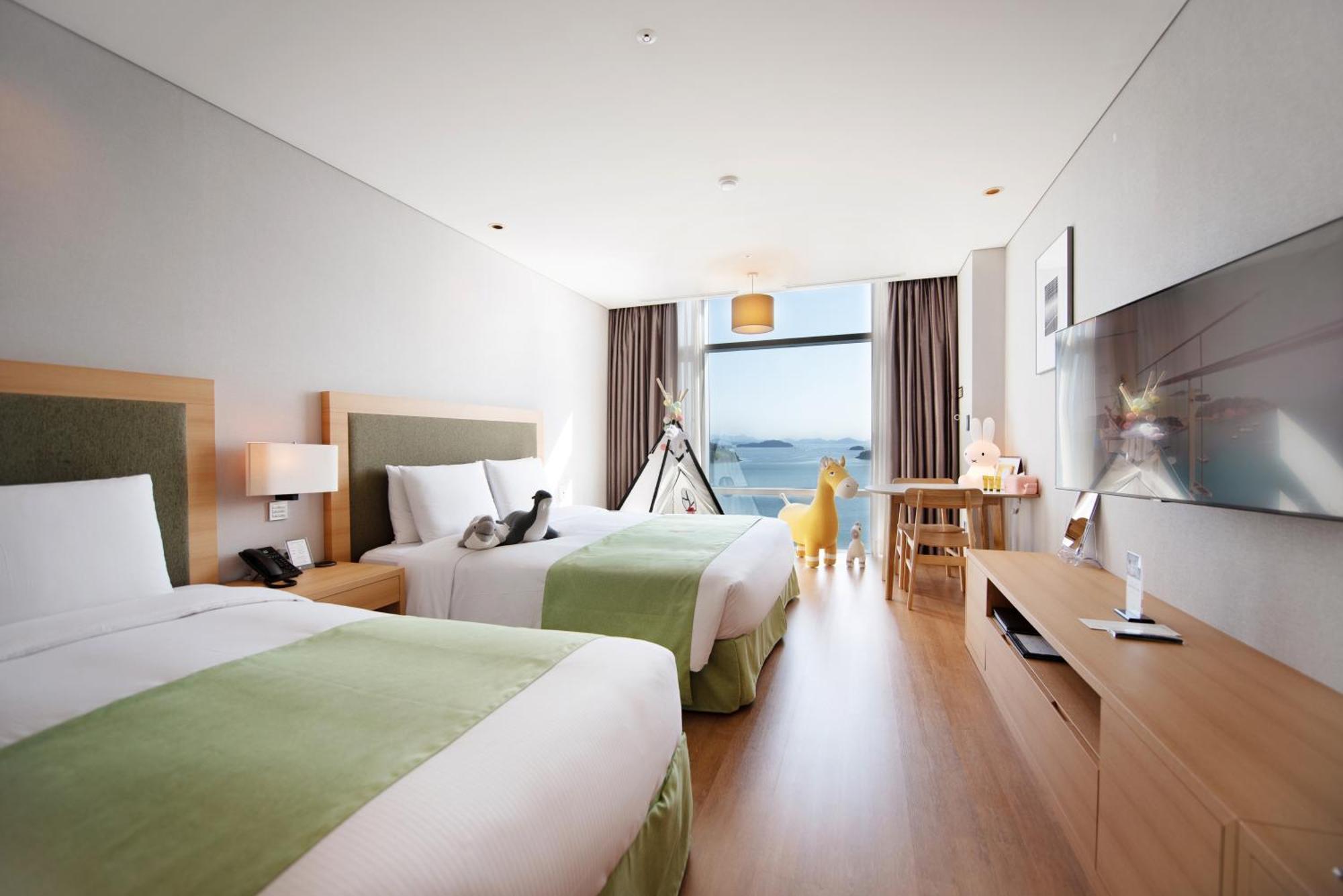 Hidden Bay Hotel Yeosu Esterno foto