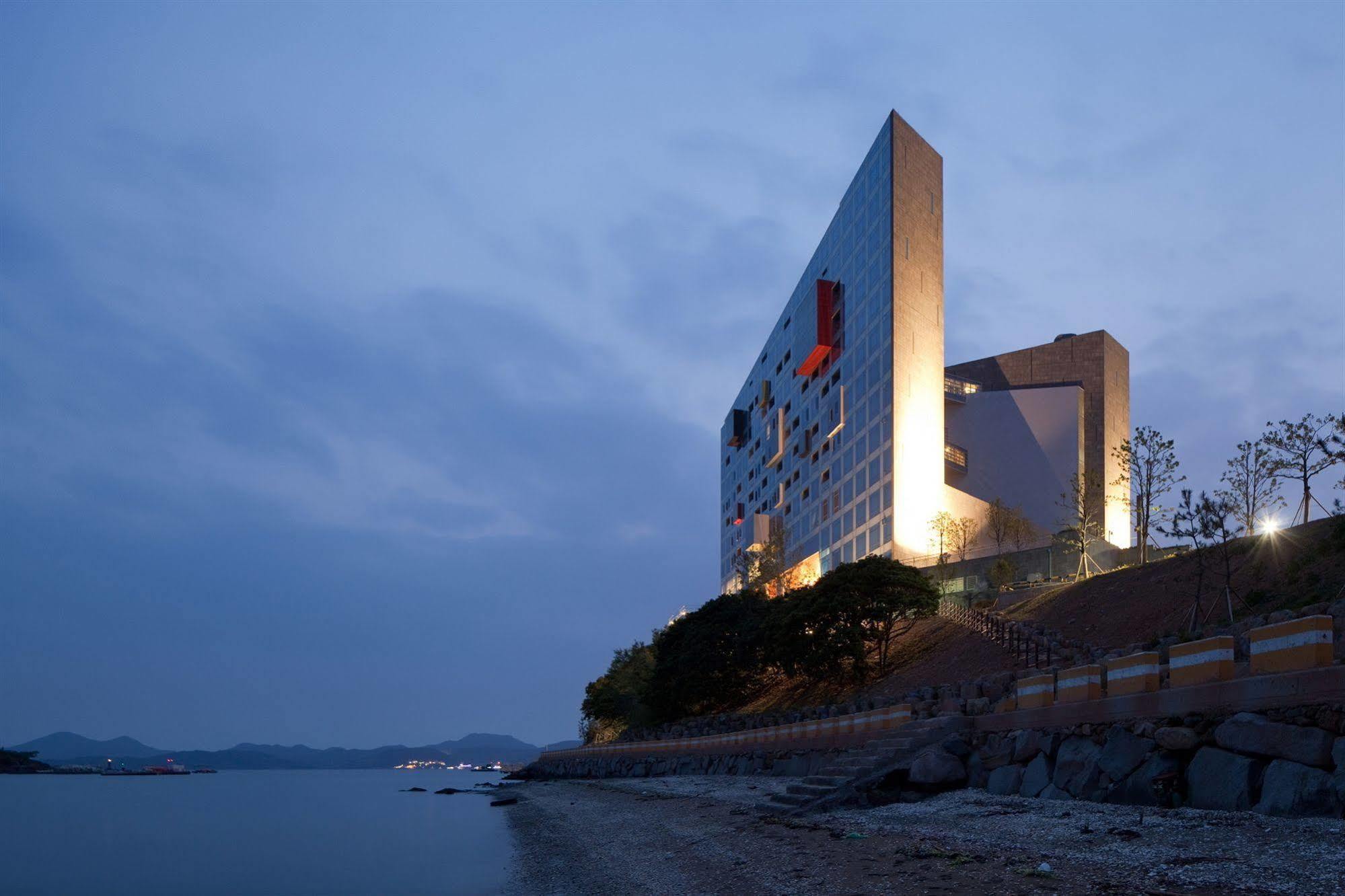 Hidden Bay Hotel Yeosu Esterno foto