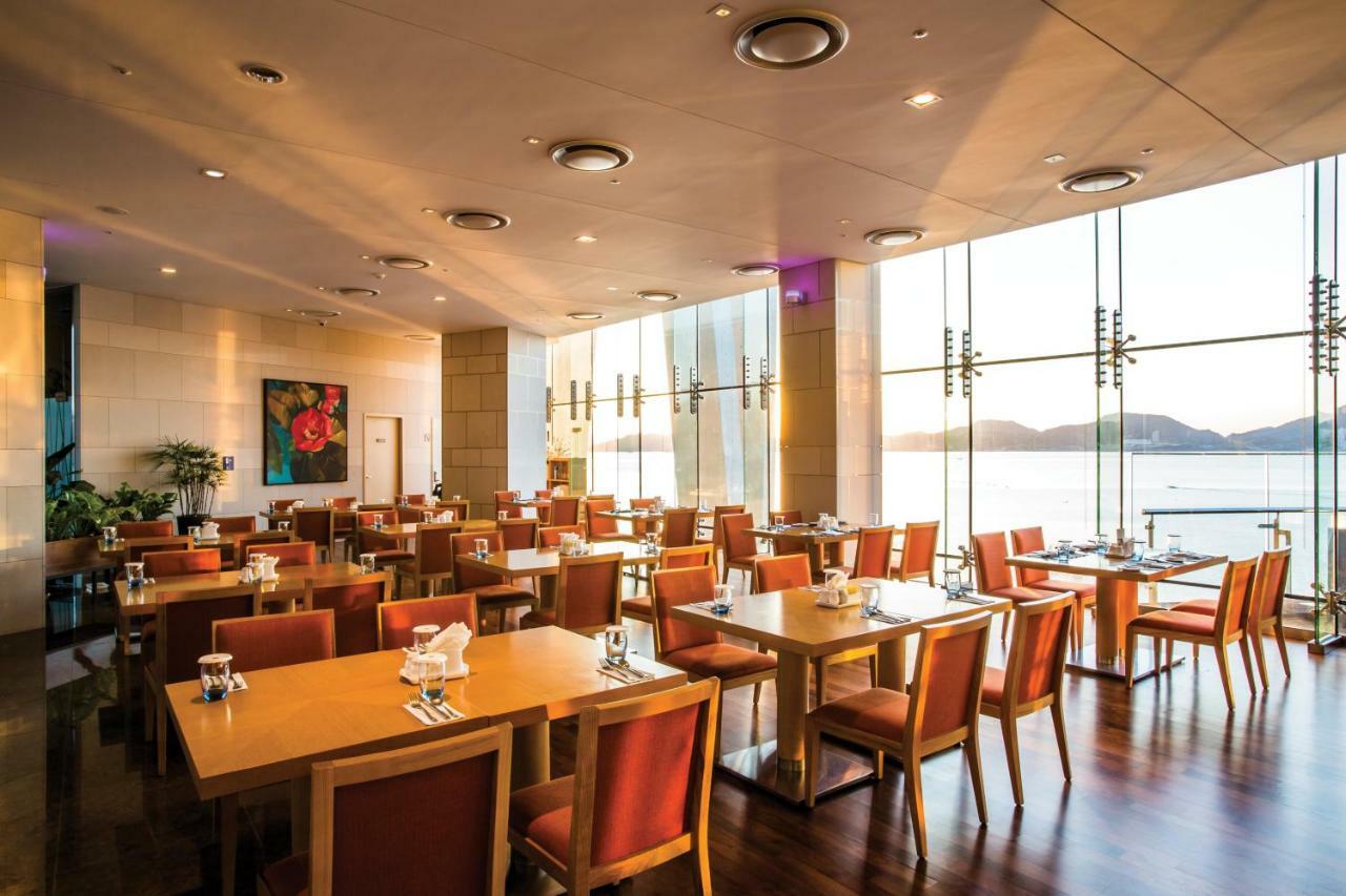 Hidden Bay Hotel Yeosu Esterno foto